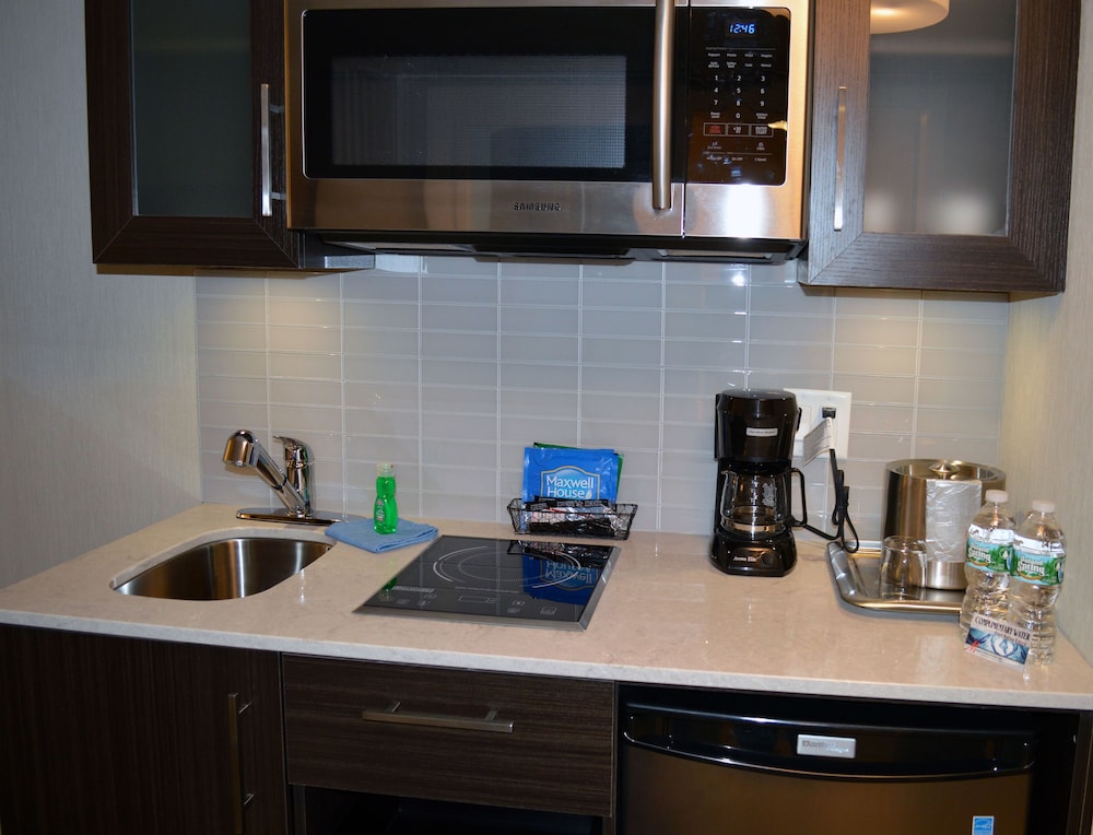 Holiday Inn & Suites Syracuse Airport Liverpool by IHG - photo 21