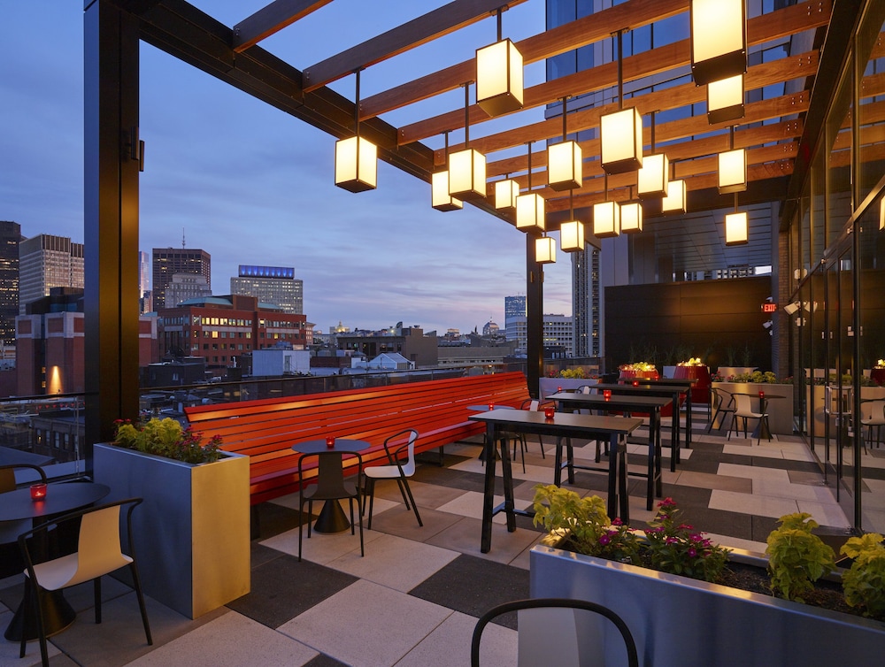 CitizenM Boston North Station Hotel - photo 26