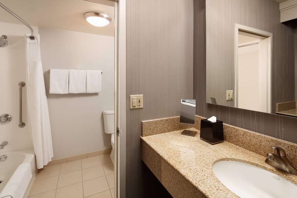 Sonesta Select Laguna Hills Irvine Spectrum - photo 12