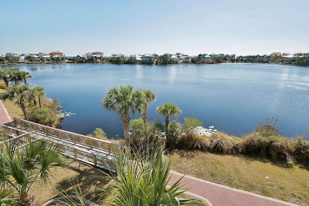 Carillon Beach Resort Inn - photo 20