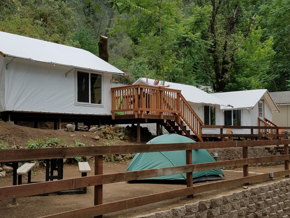 Indian Flat RV Park Tent Cabins & Cottages - photo 29
