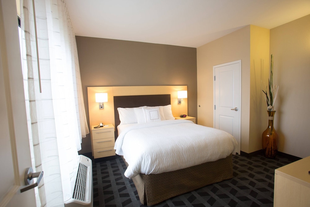 TownePlace Suites by Marriott Lincoln North - photo 8