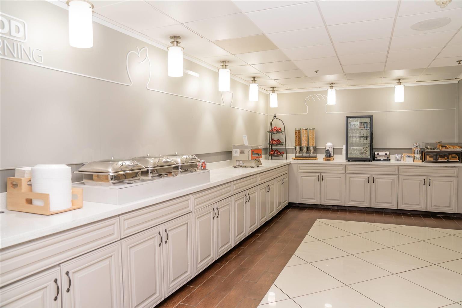 Elimwood Hotel a Ramada by Wyndham - photo 25
