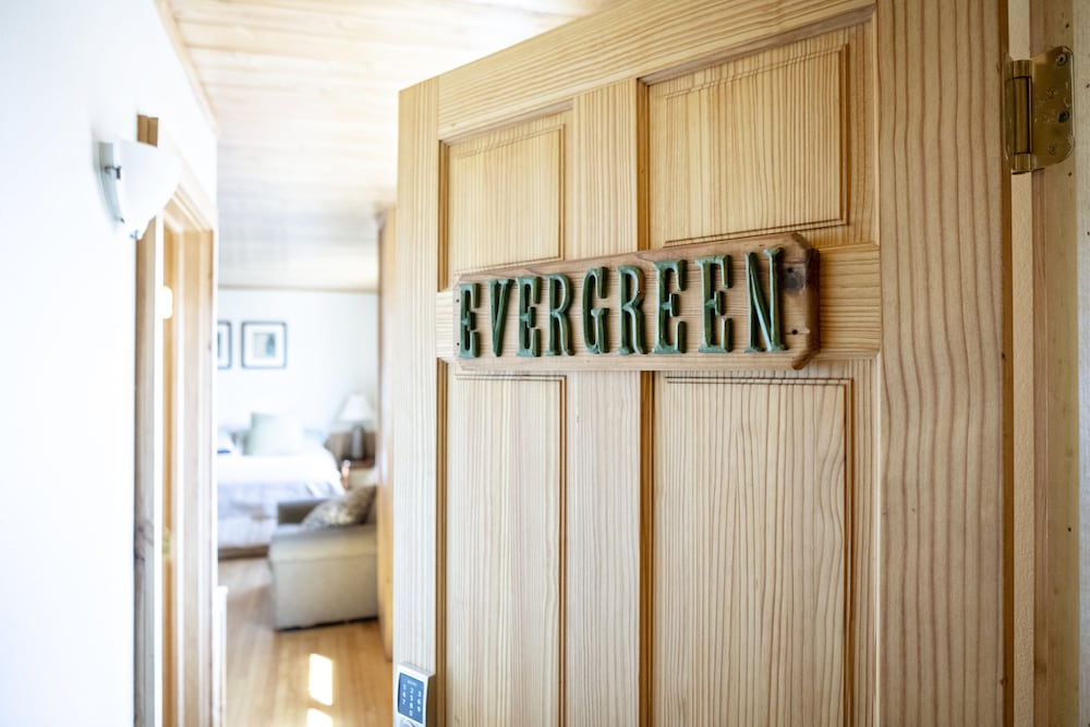 Stay Inn Ely - photo 7