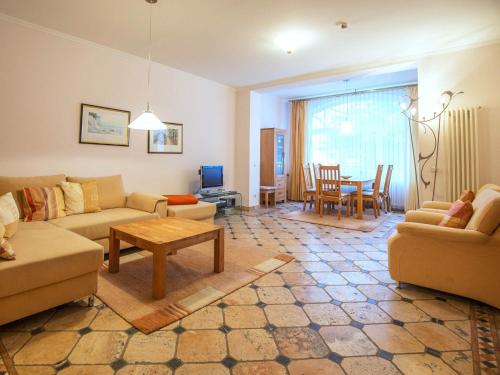 Strandvillen Binz Ferienwohnung mit Meerblick und 2 Schlafzimmern SV 556 — 4-Star Luxury Hotel in Ostseebad Binz, Germany
