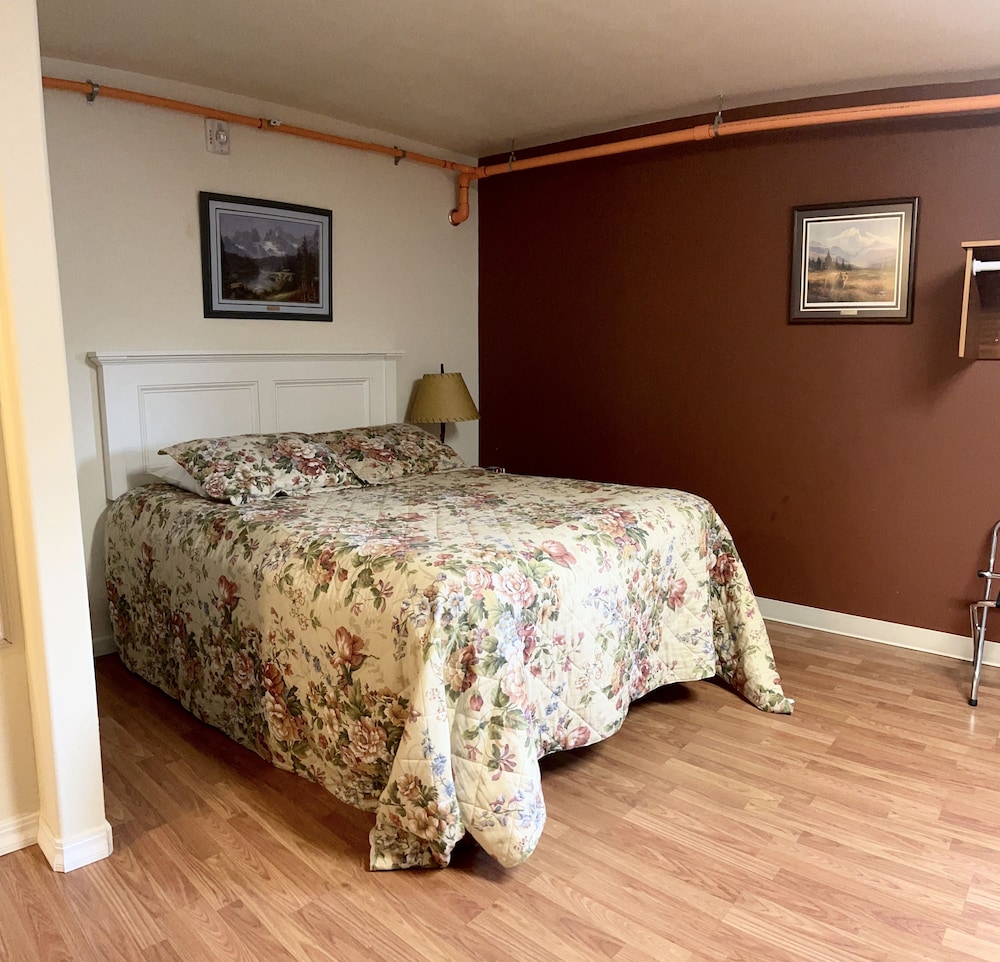 Denali Rainbow Village RV Park and Motel - photo 29