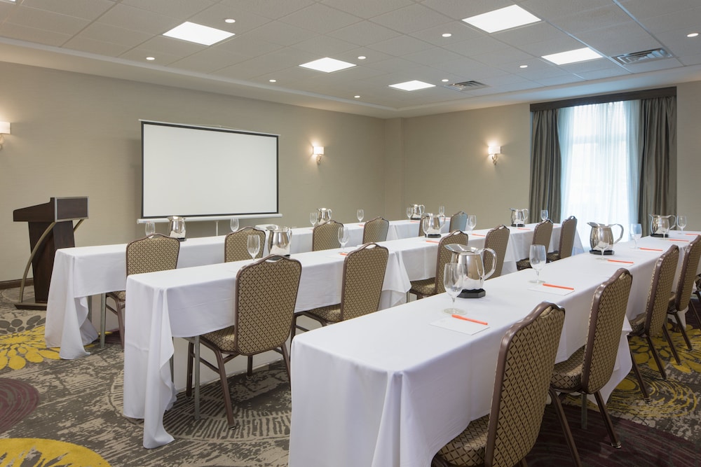 Crowne Plaza Chicago SW Burr Ridge by IHG - photo 51