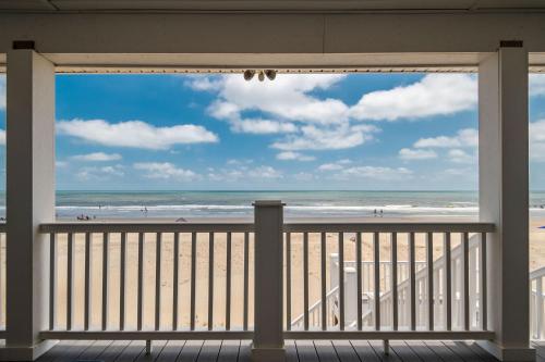 Dunes by Oak Island Accommodations - photo 29