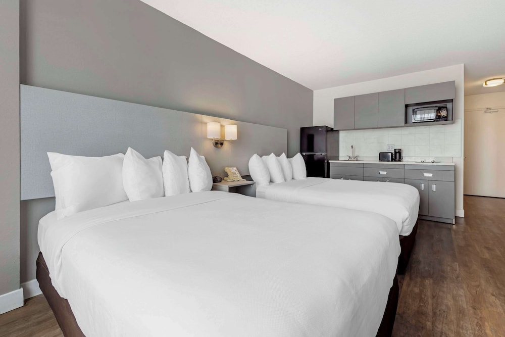MainStay Suites MSP Airport Mall of America - photo 12