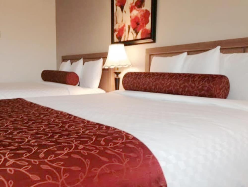 Auberge Du Grand Lac in Magog, Canada