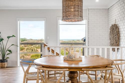 Surfers Reserve Beachfront Wifi Family Friendly — Middleton