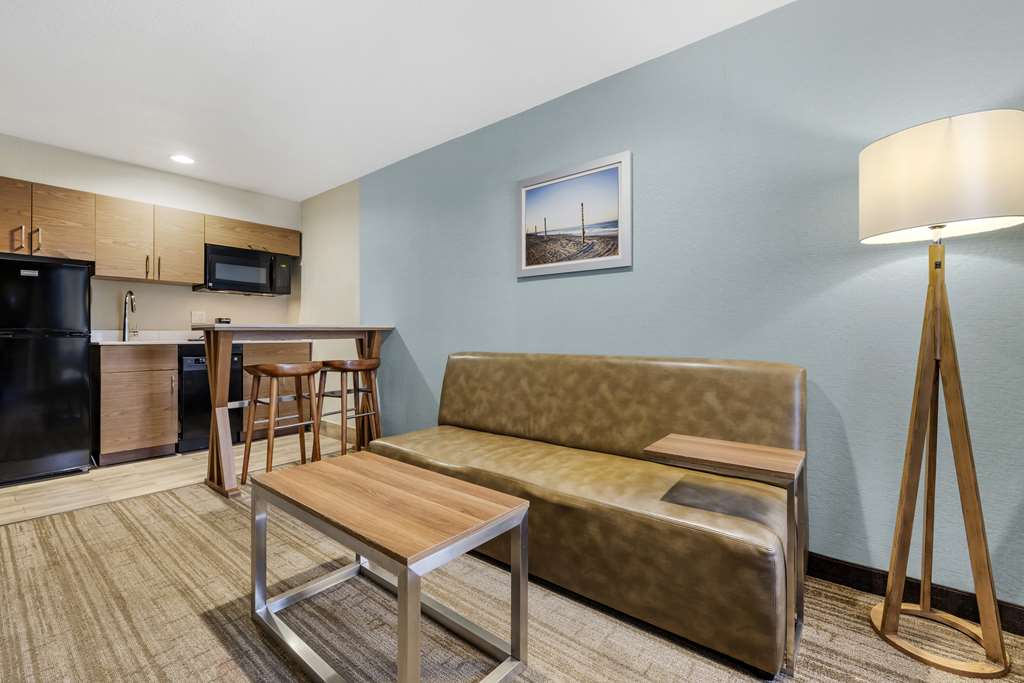 Best Western Carlsbad by the Sea - photo 19