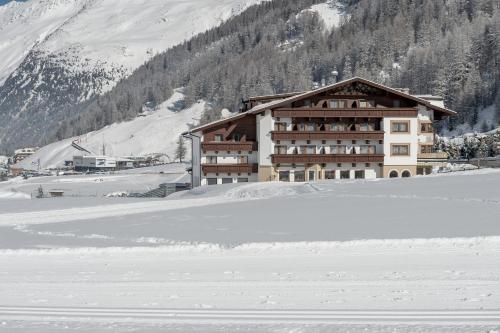 Hotel Jagdhof - carbon neutral hotel in Soelden