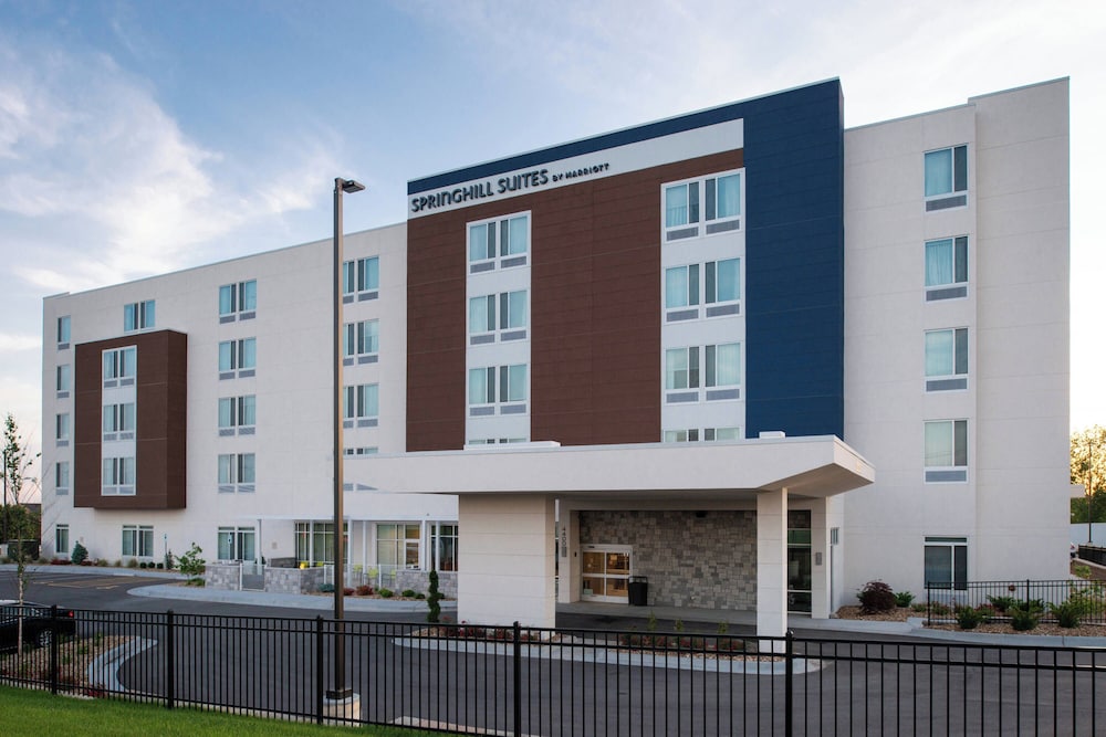 Springhill Suites Kansas City Northeast - photo 2