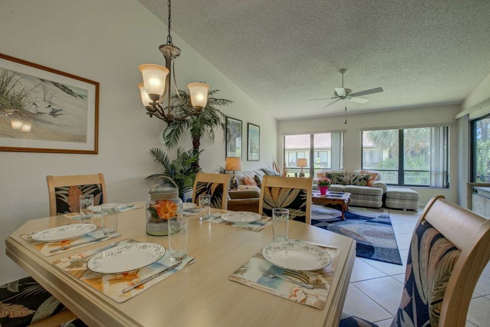 White Pine Court - photo 5