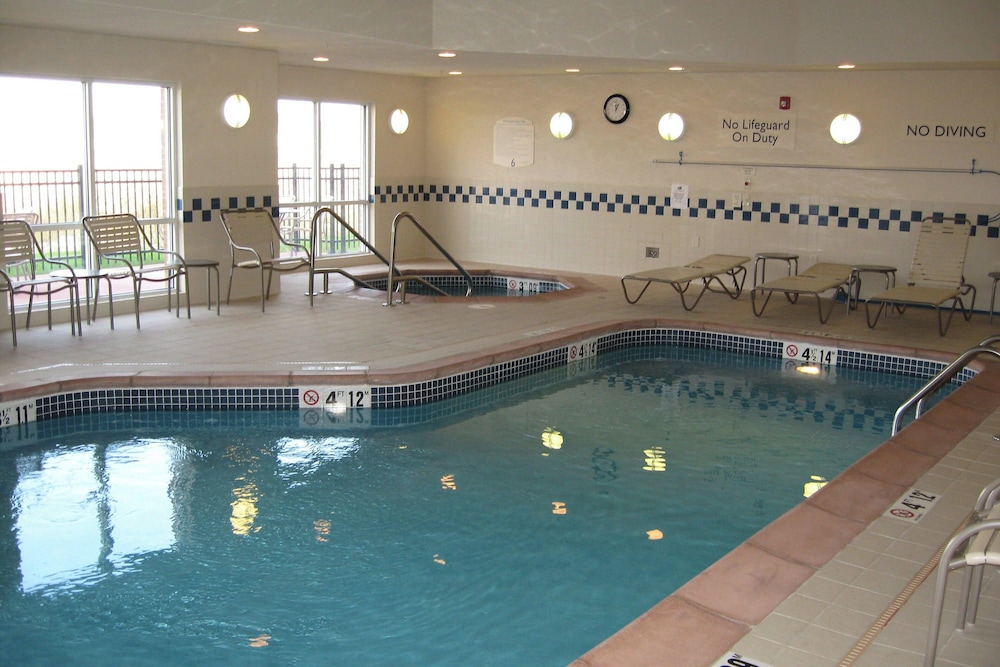 Fairfield Inn & Suites by Marriott Ames - photo 13