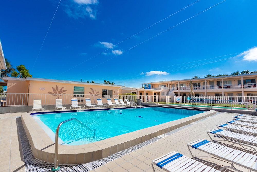 Belleair Beach Resort Motel - photo 48