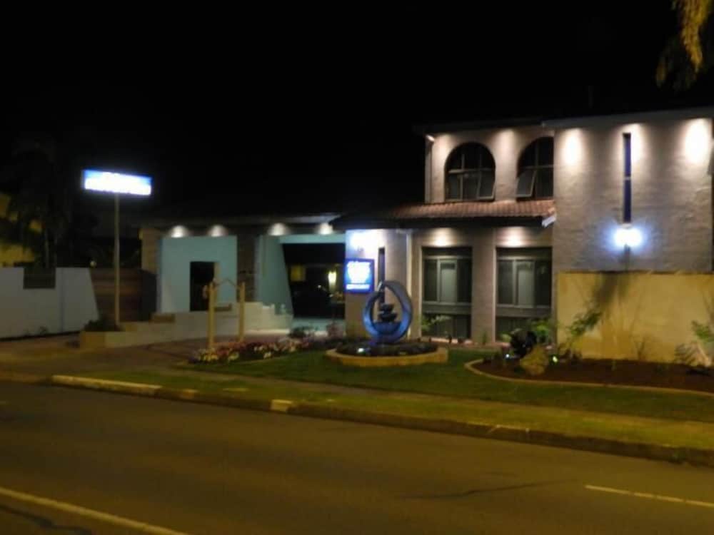 Alabaster Motor Inn Taree — Taree — photo 3