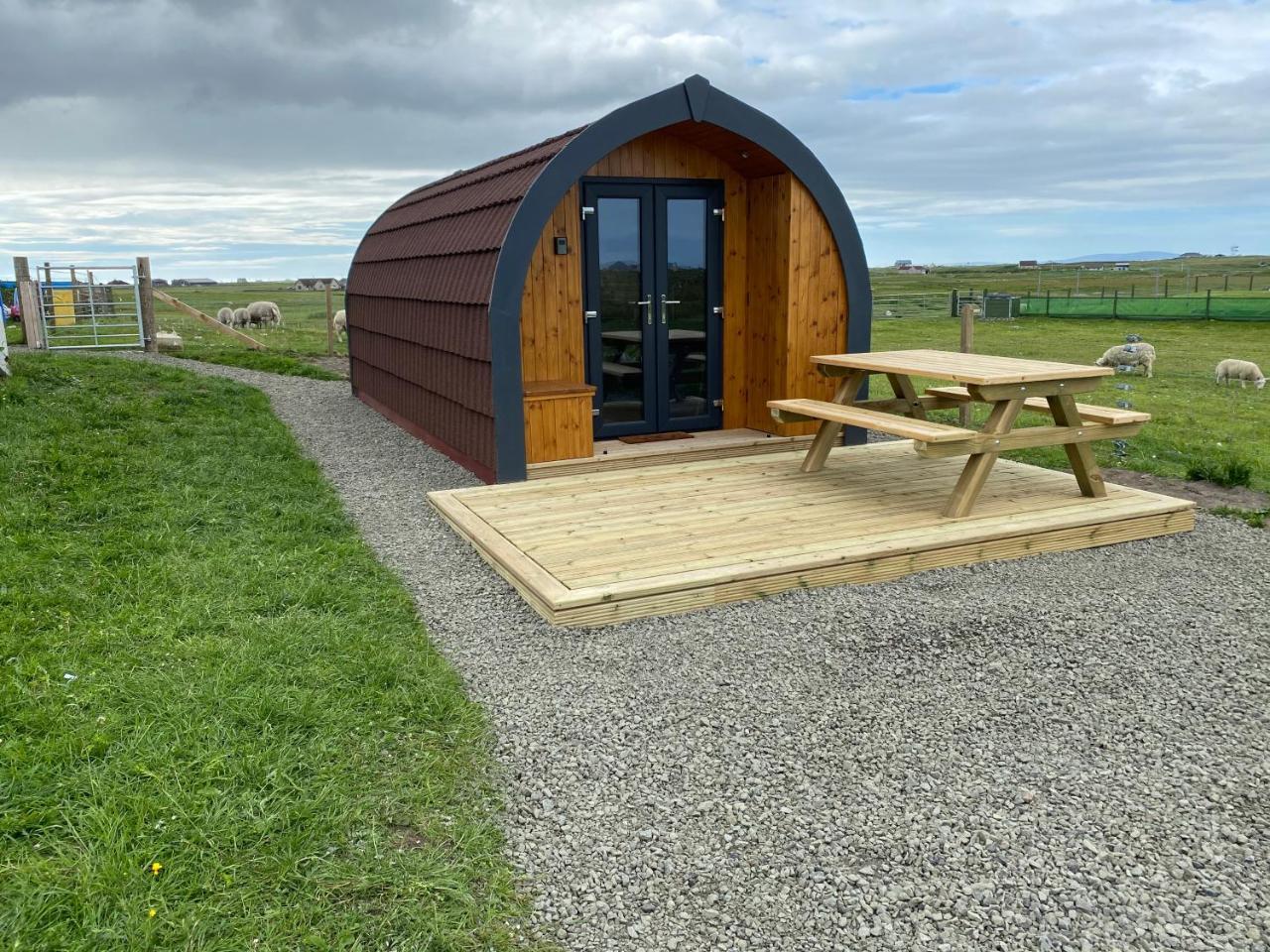 Fuaim Na Mara Self Catering Pod — hotel near Benbecula Airport