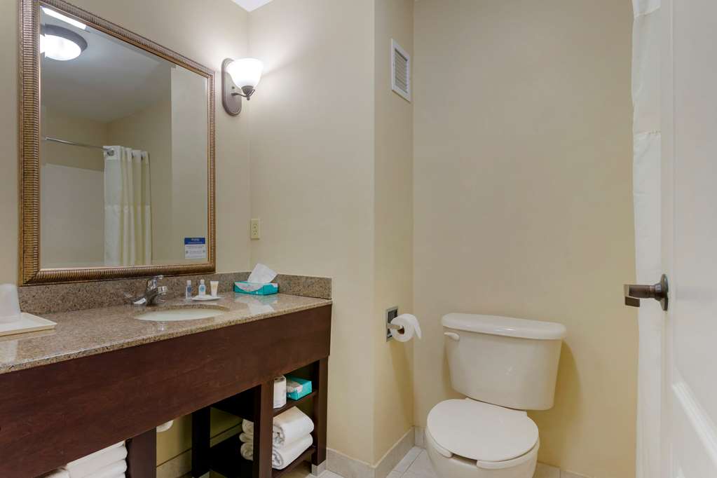 Comfort Suites Savannah North I 95 - photo 23