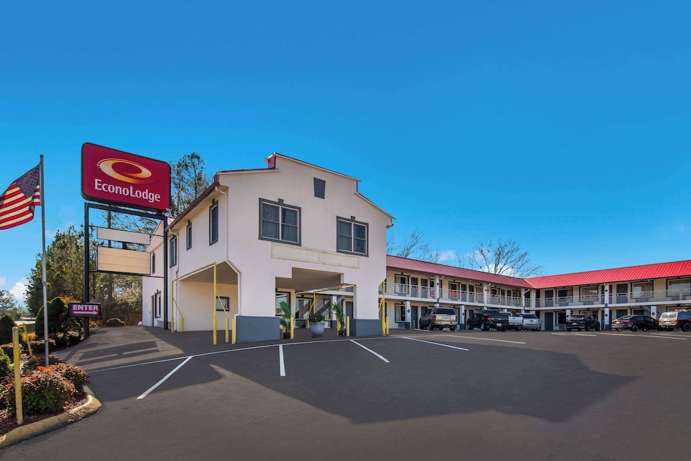 Econo Lodge Calhoun North Damascus - carbon neutral hotel in Calhoun