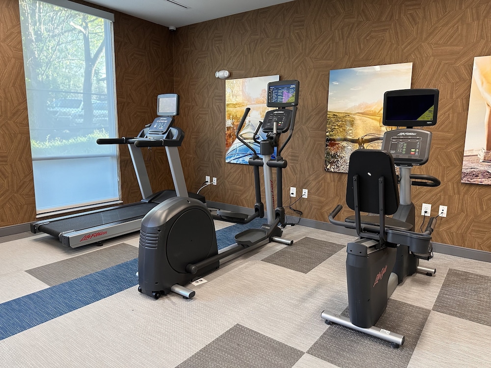 Comfort Suites Gatlinburg Downtown Convention Center - photo 80