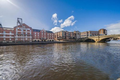 Woodsmill Quay Riverside Apartment Heart of York — 4-Star Luxury Hotel in York, United Kingdom