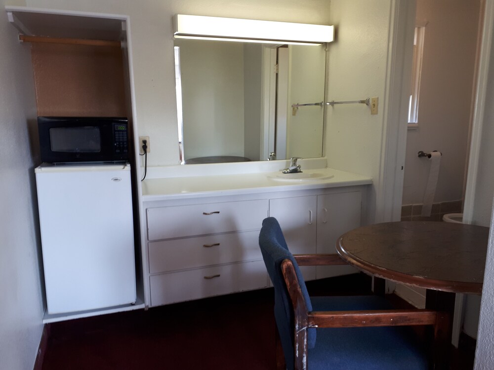 Sundowner Motel - photo 14