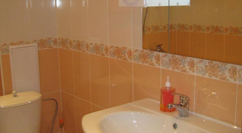 Apart Hotel Home Hotel on Revolutsionnaya in Tol'yatti, Russia