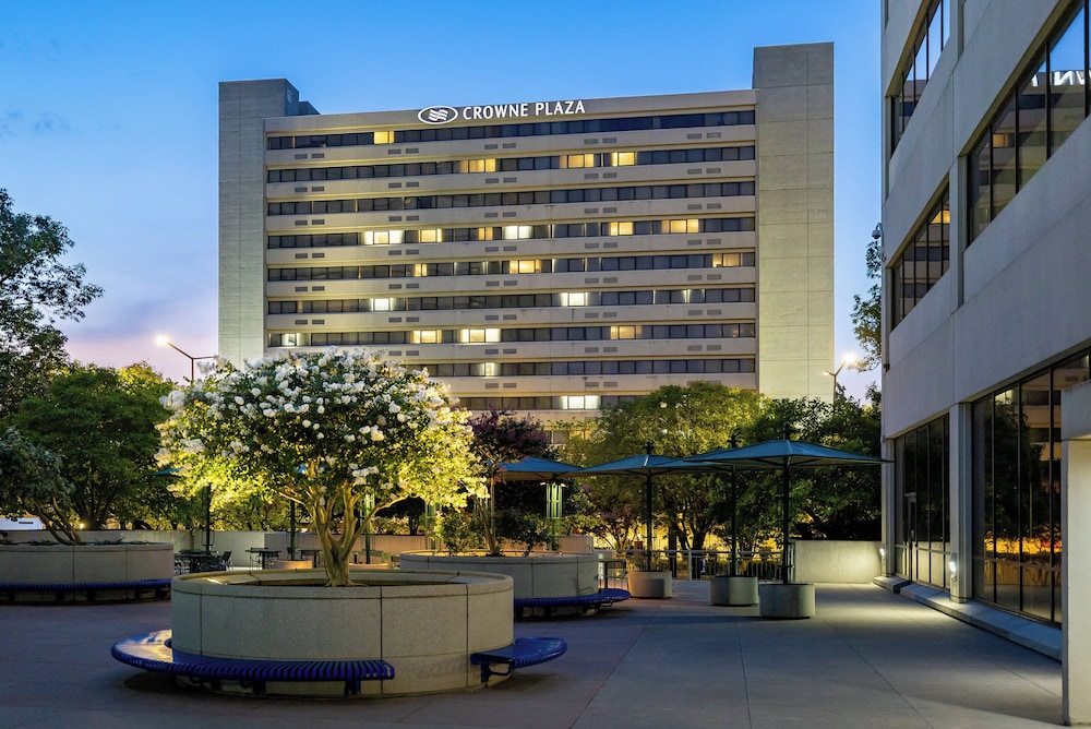 Crowne Plaza Knoxville Downtown University by IHG - photo 75