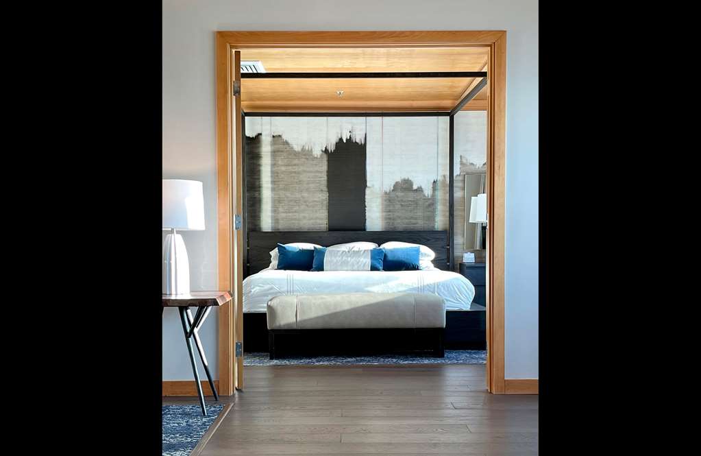 The Edgewater Hotel - photo 85