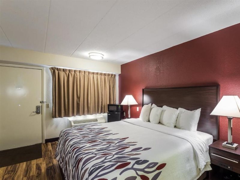 Red Roof Inn Milwaukee Airport Oak Creek - photo 9