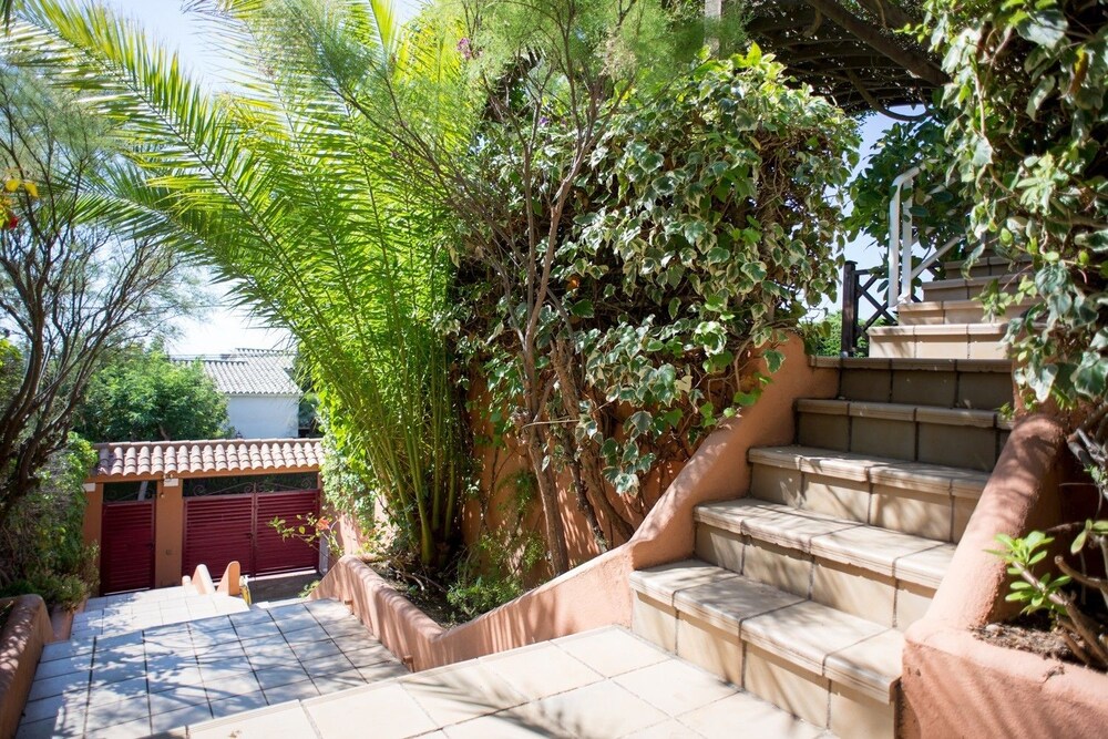 Villa Tropicana — 4-Star Luxury Hotel in Sitges, Spain