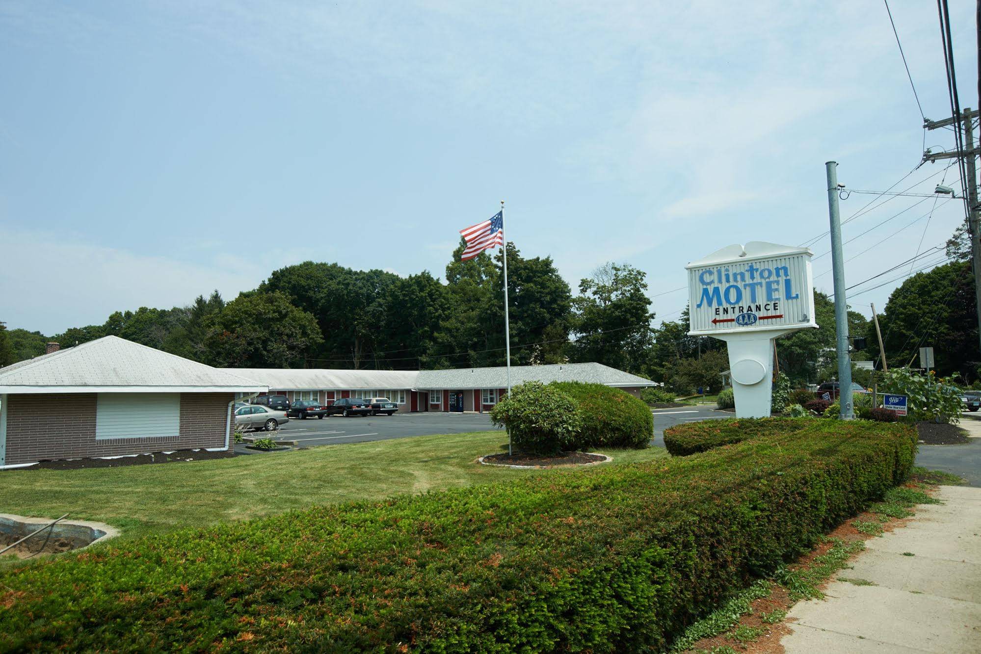 Clinton Motel