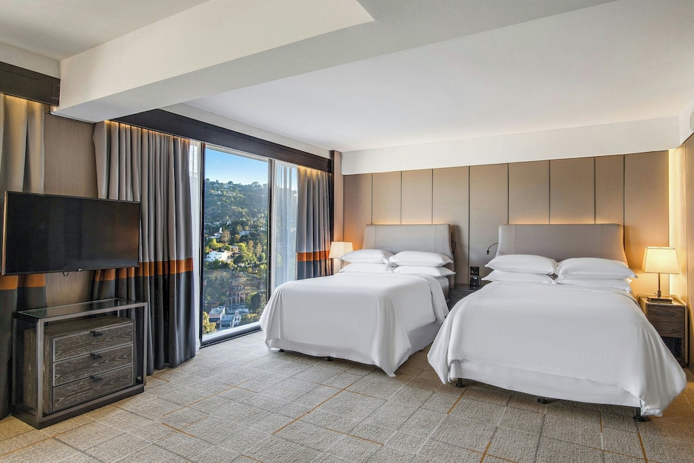 Sheraton Universal Hotel - photo 52