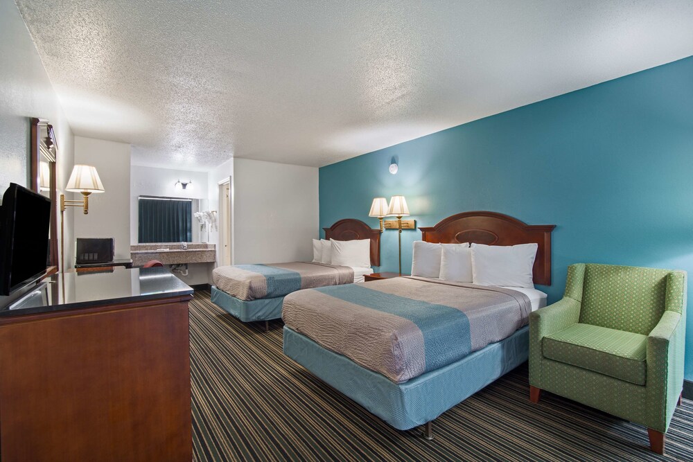 American INN of Orangeburg - photo 31