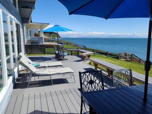 Paradise On The Beach in Point Roberts, United States