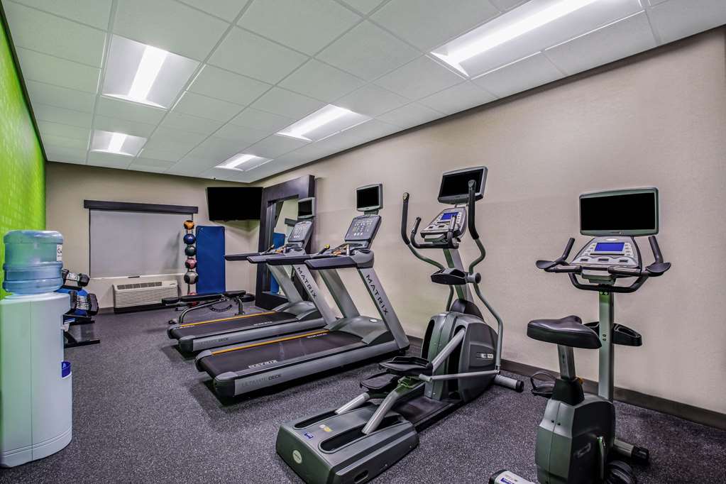 La Quinta Inn & Suites by Wyndham Kearney - photo 10