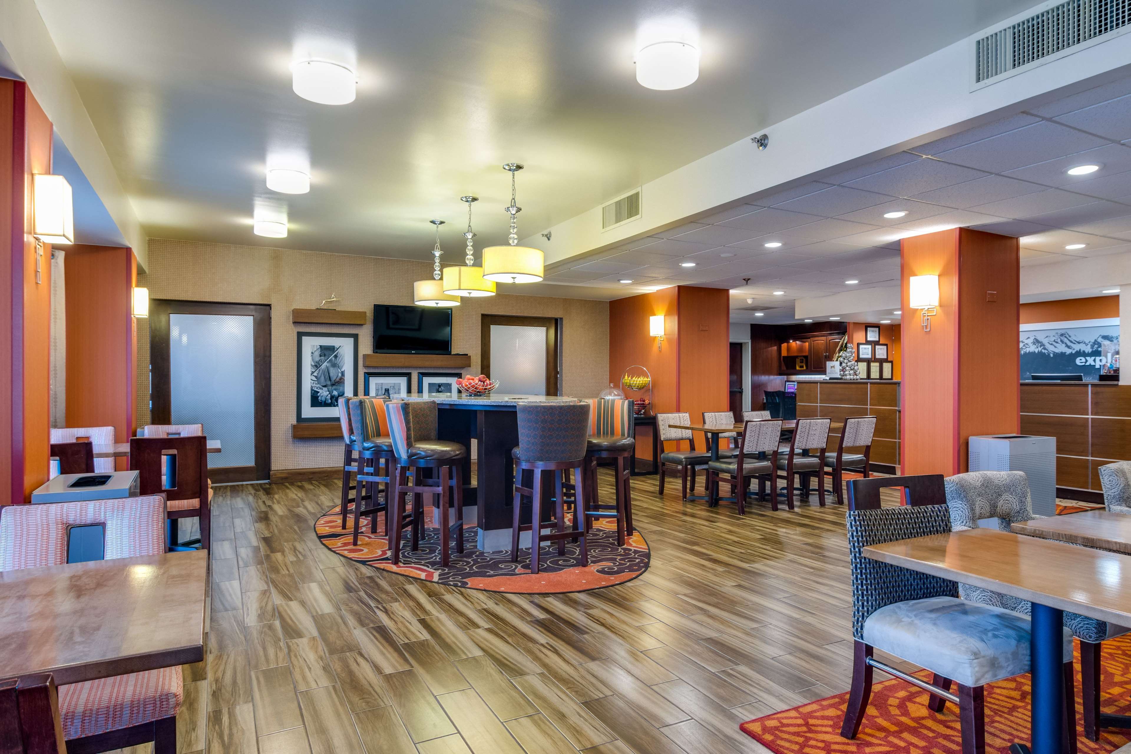 Hampton Inn Johnson City - photo 6