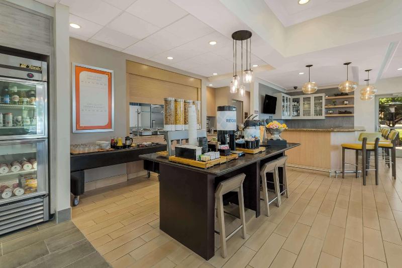 Hilton Garden Inn Rockford - photo 159