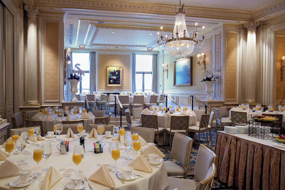 JW Marriott Essex House New York - photo 147
