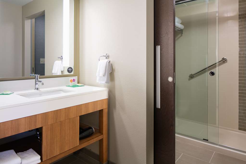 Hyatt Place Kansas City Lenexa City Center - photo 24