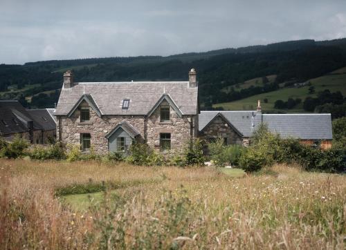 Ballintaggart Farmhouse — 5-Star Luxury Hotel in Pitlochry, United Kingdom