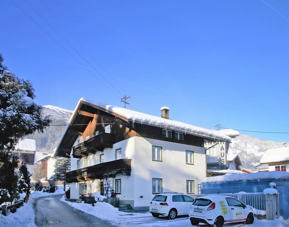 Chalet in Fügen near Spieljochbahn — 4-Star Luxury Hotel in Fuegen, Austria