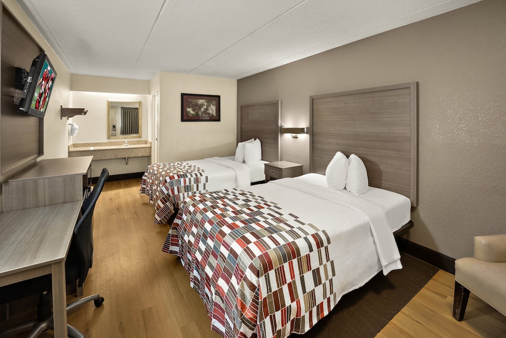 Red Roof Inn Chapel Hill UNC - photo 16