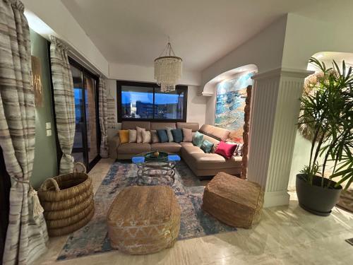 Premium Sea Front Apartment — 4-Star Luxury Hotel in Le Lavandou, France