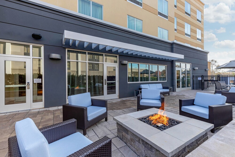 Fairfield Inn & Suites by Marriott Mebane - photo 25