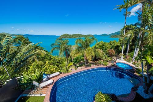 Coral Sea Pearl in Airlie Beach, Australia