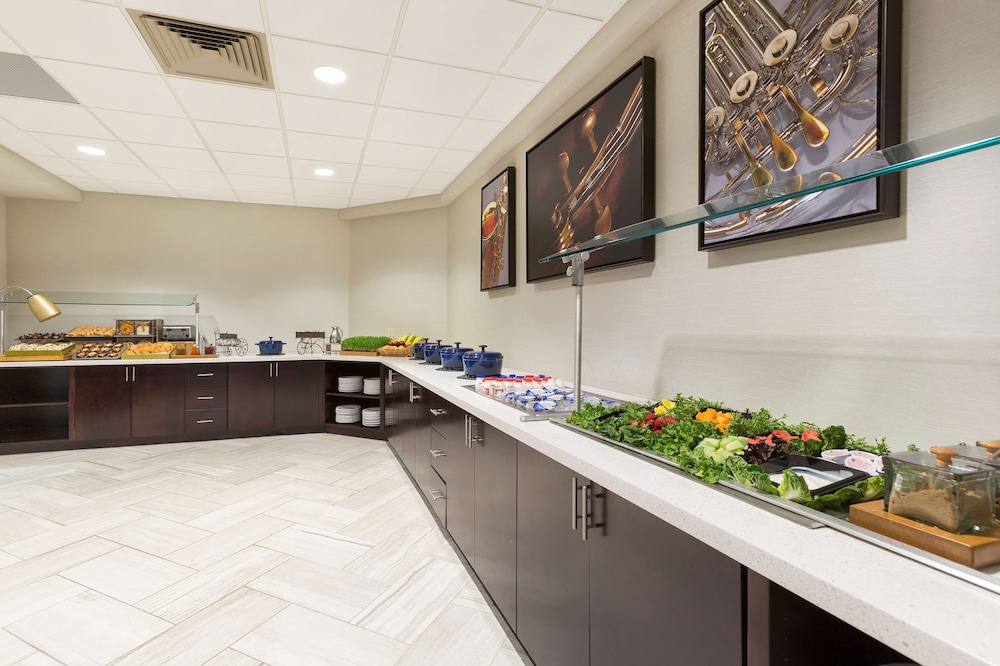 DoubleTree Suites by Hilton Nashville Airport - photo 30