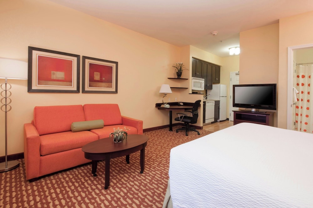 TownePlace Suites Marriott El Centro - photo 5